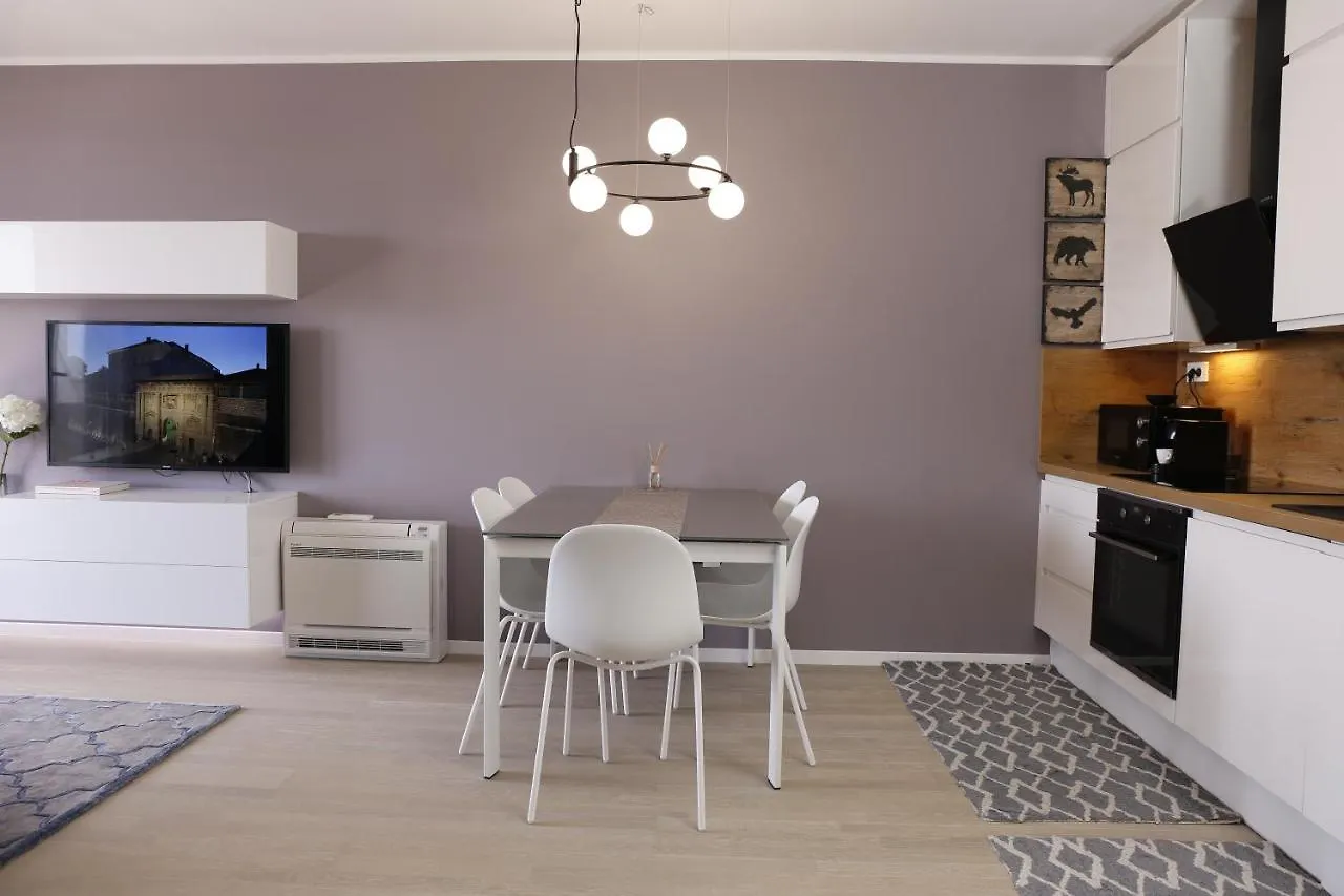 Ambassador Apartment Zara